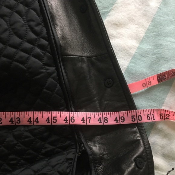 Women’s black leather coat with liner - Picture 6 of 7